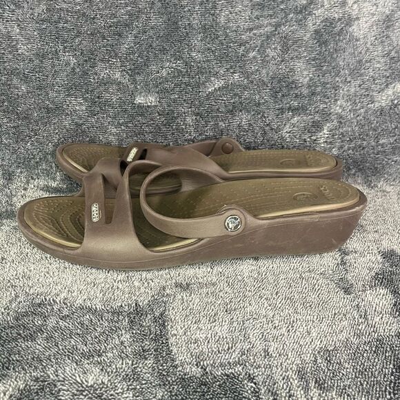 Crocs Iconic Comfort Women’s Brown STRAPPY Slip On Wedged Slides size 9 - Picture 1 of 7